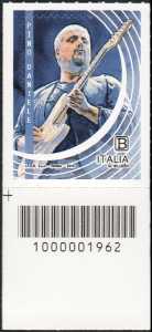 Le Eccellenze italiane dello spettacolo  - Pino Daniele - francobollo con codice a barre n° 1962 in BASSO a sinistra