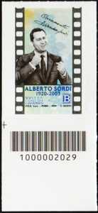 Alberto Sordi - Centenario della nascita -  francobollo con codice a barre n° 2029 in BASSO a sinistra