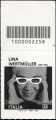2022 - Le eccellenze italiane dello spettacolo :  Lina Wertmüller - francobollo con codice a barre n° 2258 in  ALTO a destra